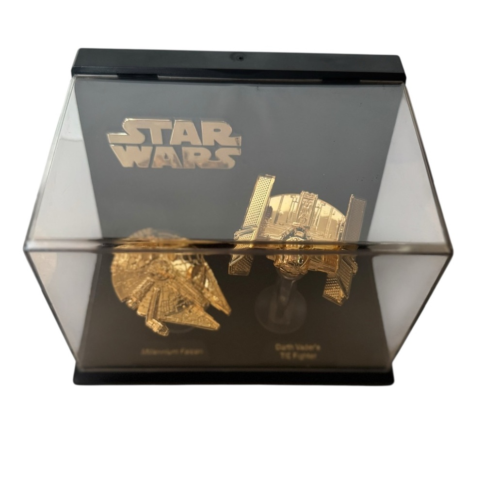 Star Wars Galoob 24 Karat Gold Millennium Falcon and TIE Fighter Display - Picture 8 of 13